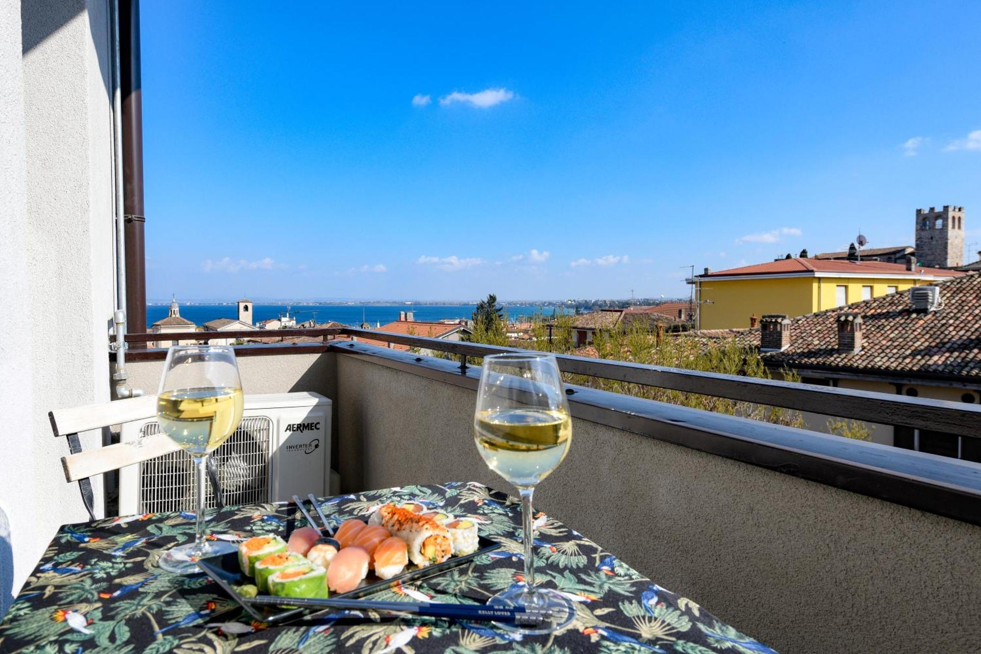 Desenzanoloft Official Partner Marriott Homes & Villas - Jack'S Penthouse Desenzano del Garda Exterior photo